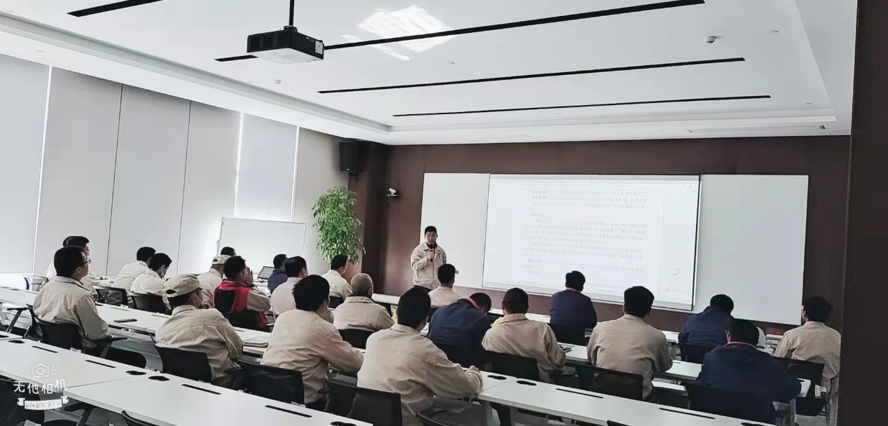 【威廉希尔新材】江西子公司召開安全生產(chǎn)工作會(huì)議(圖1)